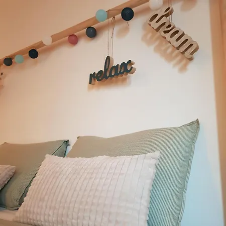Mila Holiday *
